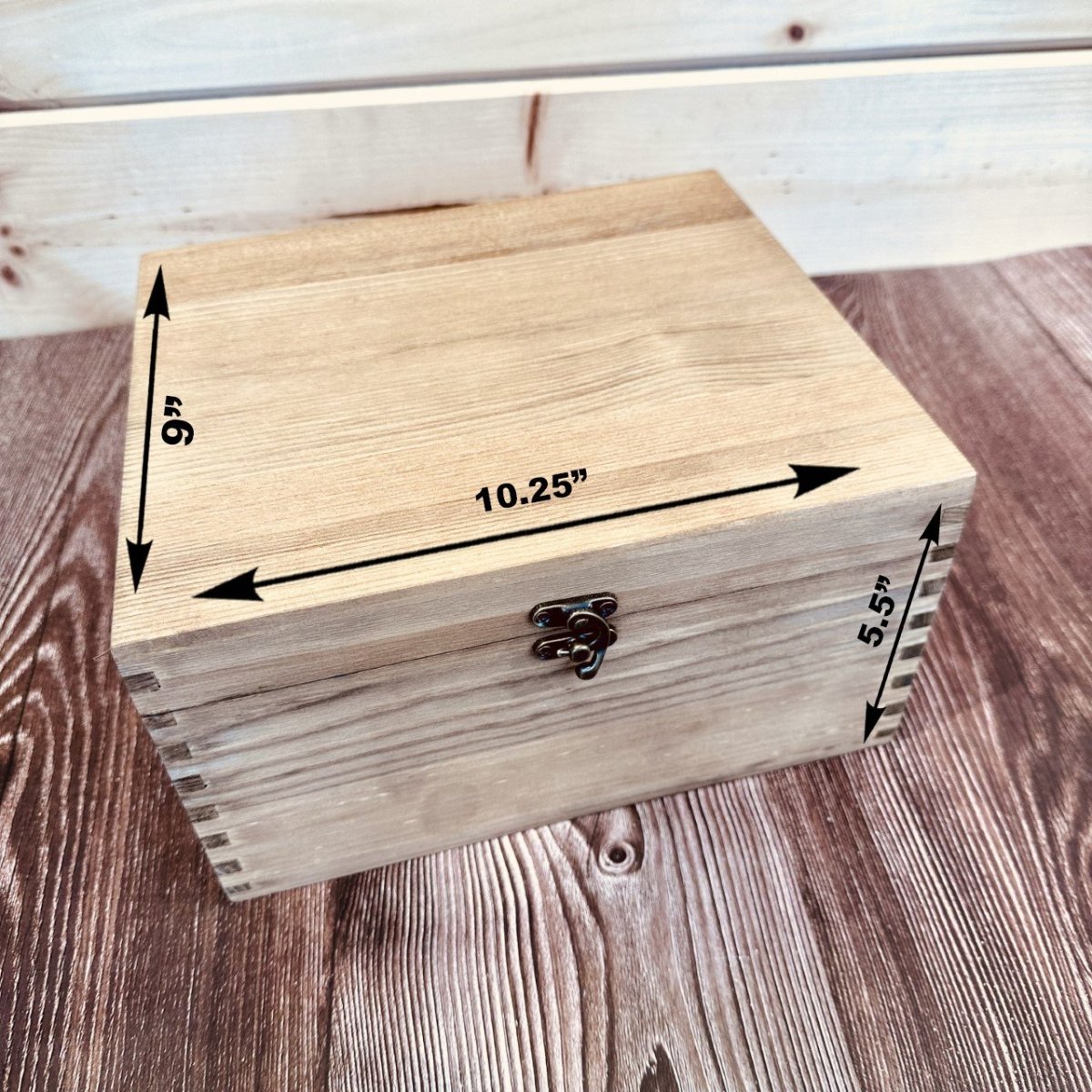 Gift Set Prime Time Decanter by Groovy Groomsmen Gifts