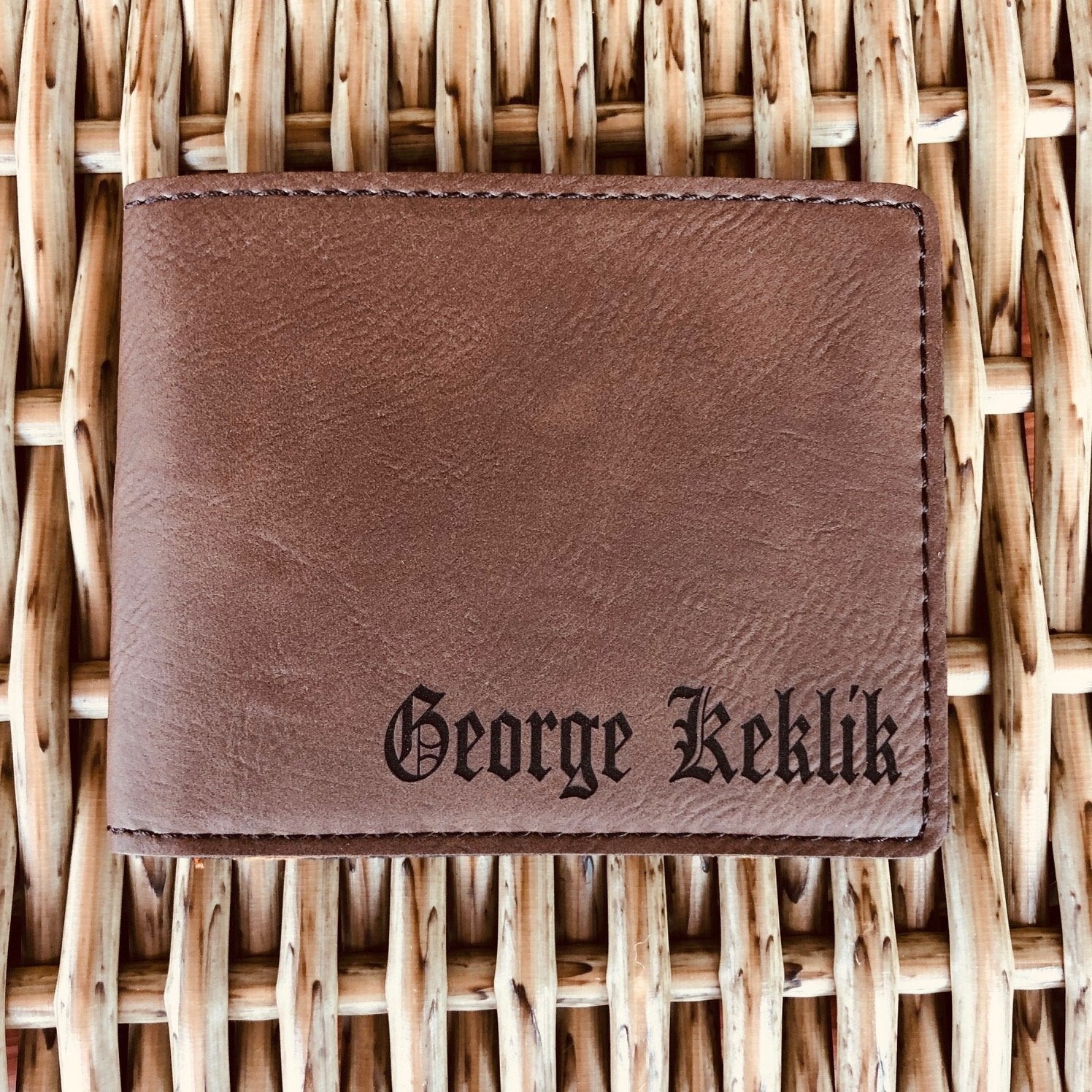 Groovy Guy Gifts Personalized Leather Money Clip Wallet